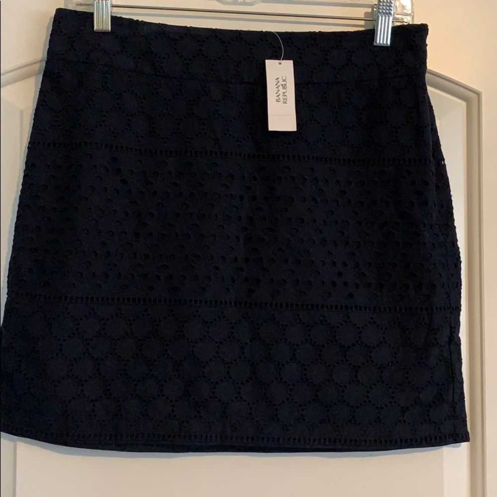 NWT navy eyelet BANANA REPUBLIC skirt